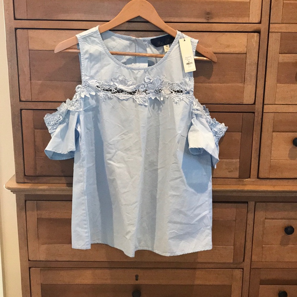 No shoulder top